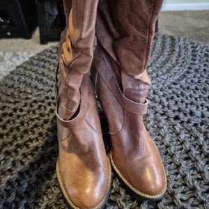 Cognac wedged boot